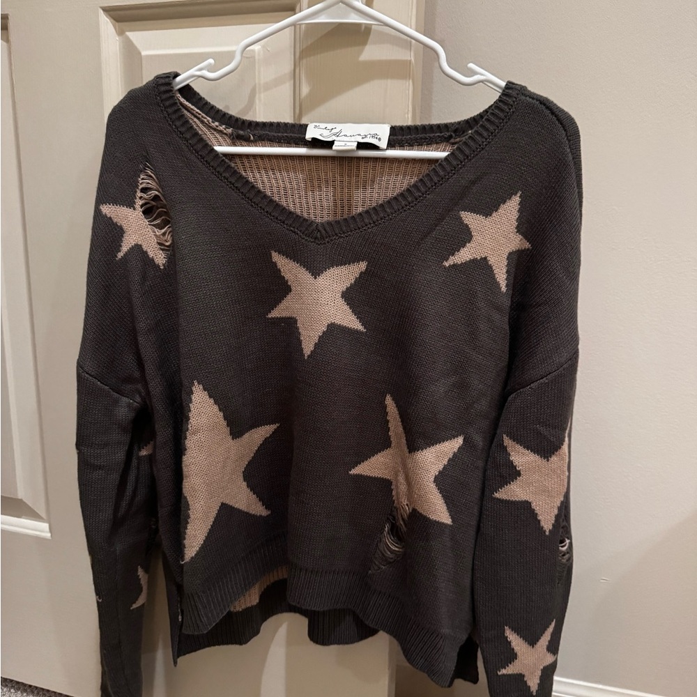 Vintage Havana Black and Tan Star V-Neck Sweater